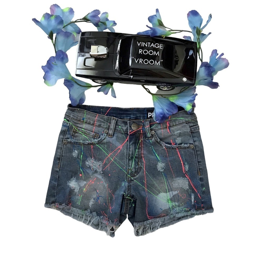 Preme NWOT Shorts for Juniors/Women Size 3/26